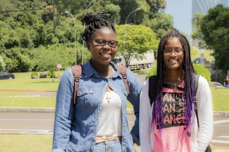 Estudantes africanas cursam Odontologia na Univates