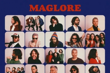 Maglore mergulha na nostalgia e exibe indie tropical em seu novo disco, V
