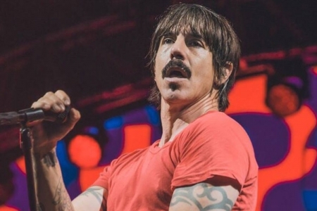 Red Hot Chili Peppers estreia 3 faixas de novo lbum em festival nos EUA