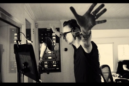 Dave Gahan (Depeche Mode) faz nova verso de Chains, do The Raveonettes