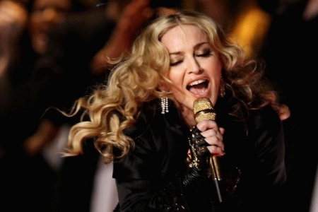 Madonna 'est bem' e 'muito forte' aps receber alta, diz comediante