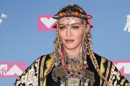 Madonna se pronuncia sobre adiamento da turn 