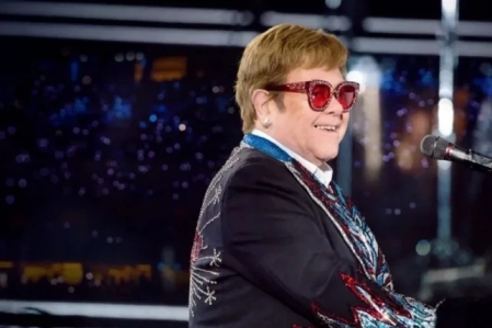 Elton John vence categoria no Emmy Awards 2023 e se torna EGOT