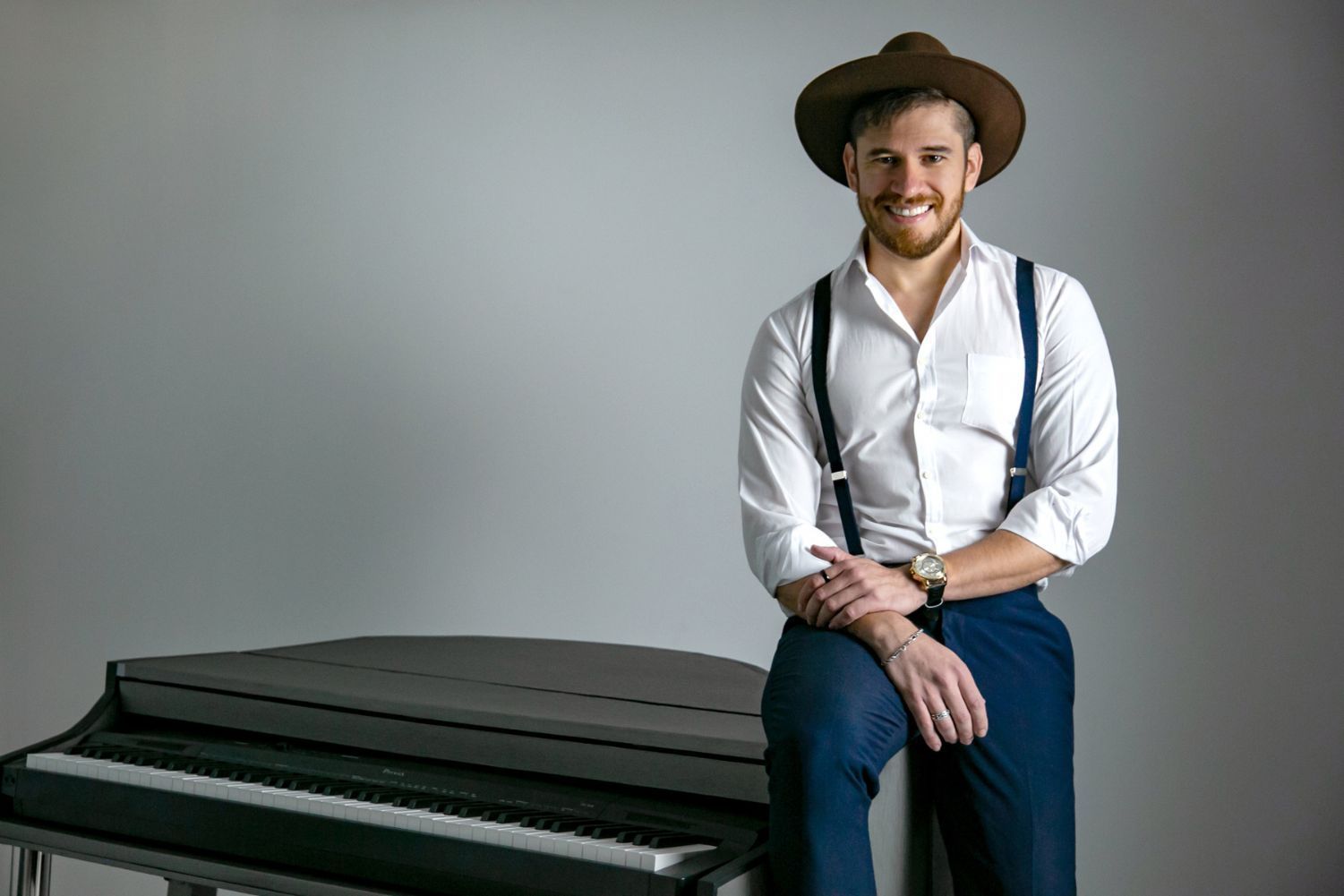 Jonas Martins traz ao palco do Teatro Univates espetáculo musical que mistura pop e piano