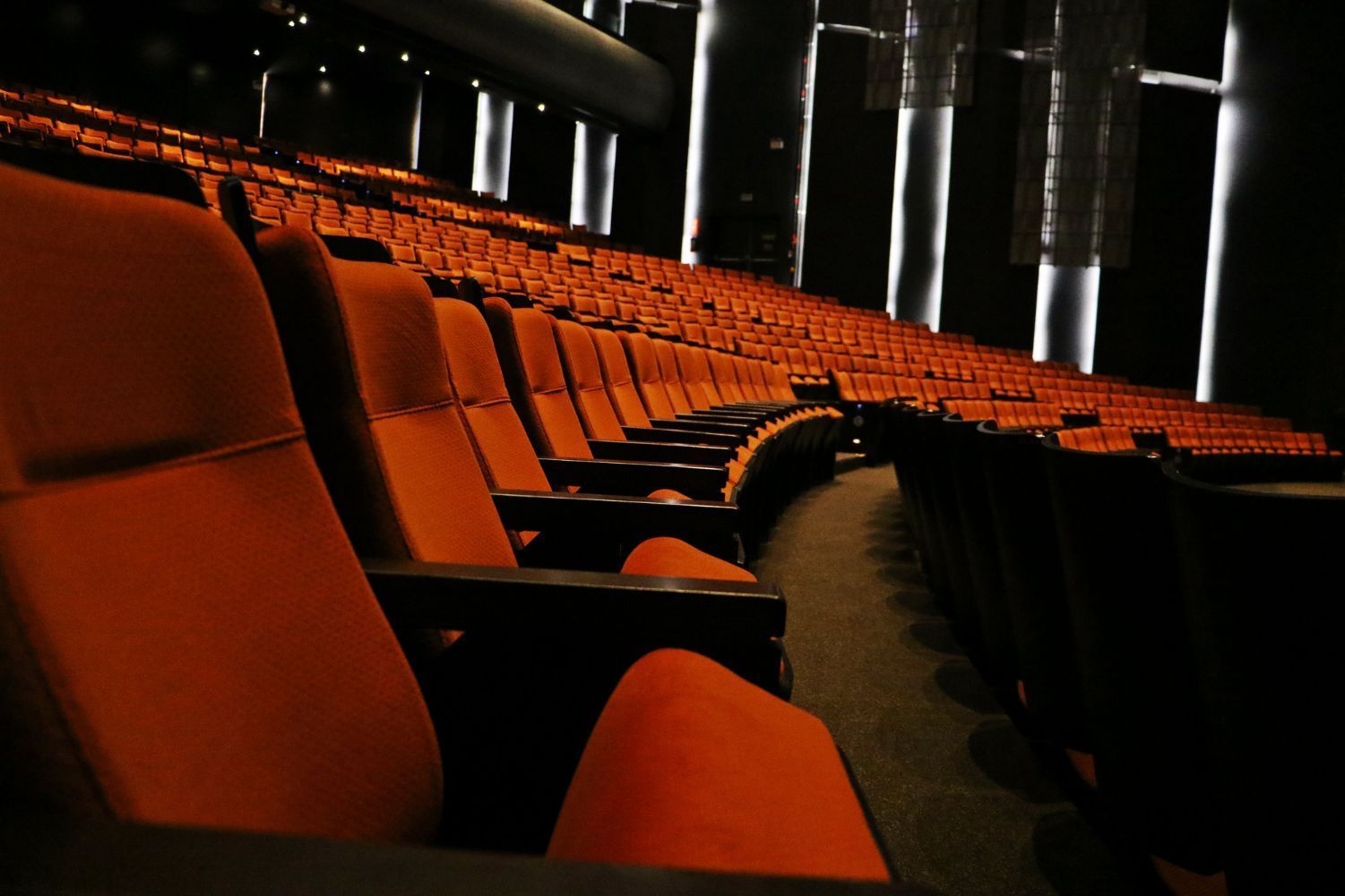 Palestra com Beto Pandiani e show de humor com Afonso Padilha abrem a programação cultural de setembro na Univates