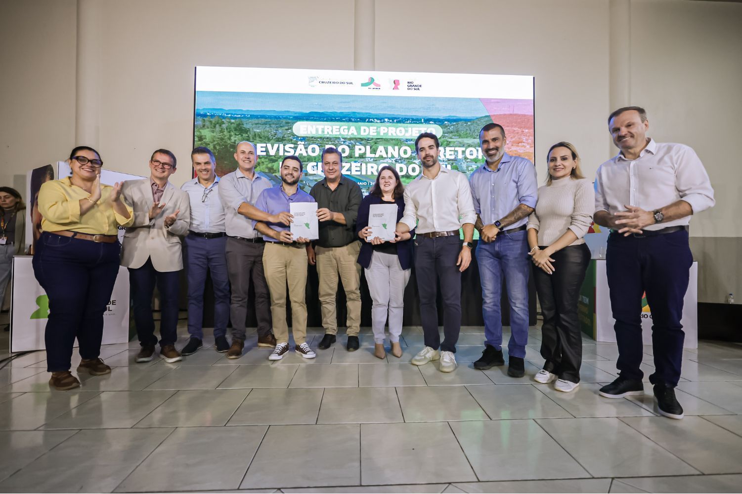 Univates entrega ao Governo do Estado a proposta do novo Plano Diretor de Cruzeiro do Sul