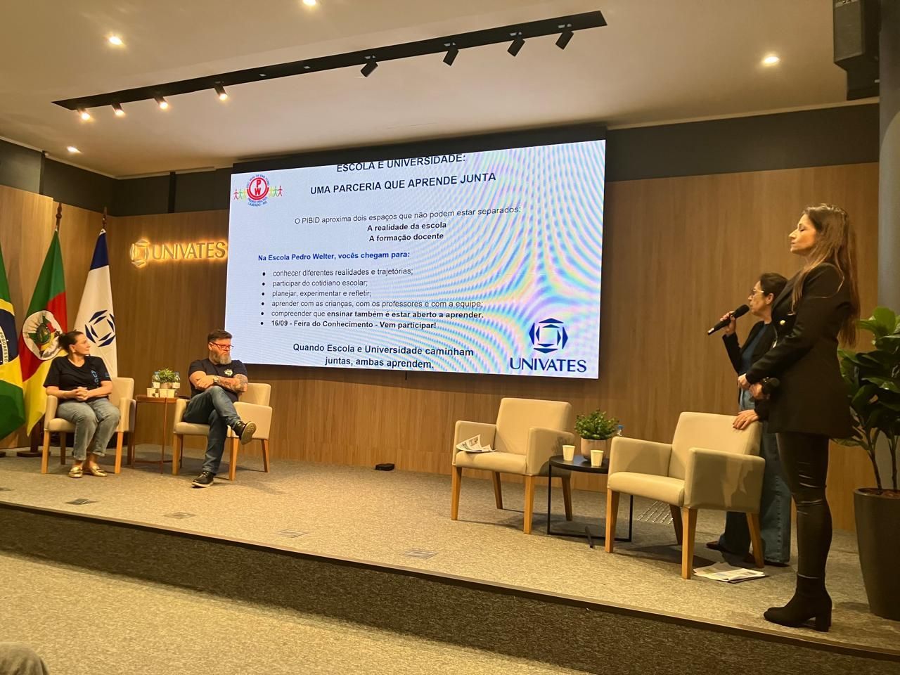 Evento na Univates discute gestão escolar e desafios educacionais contemporâneos