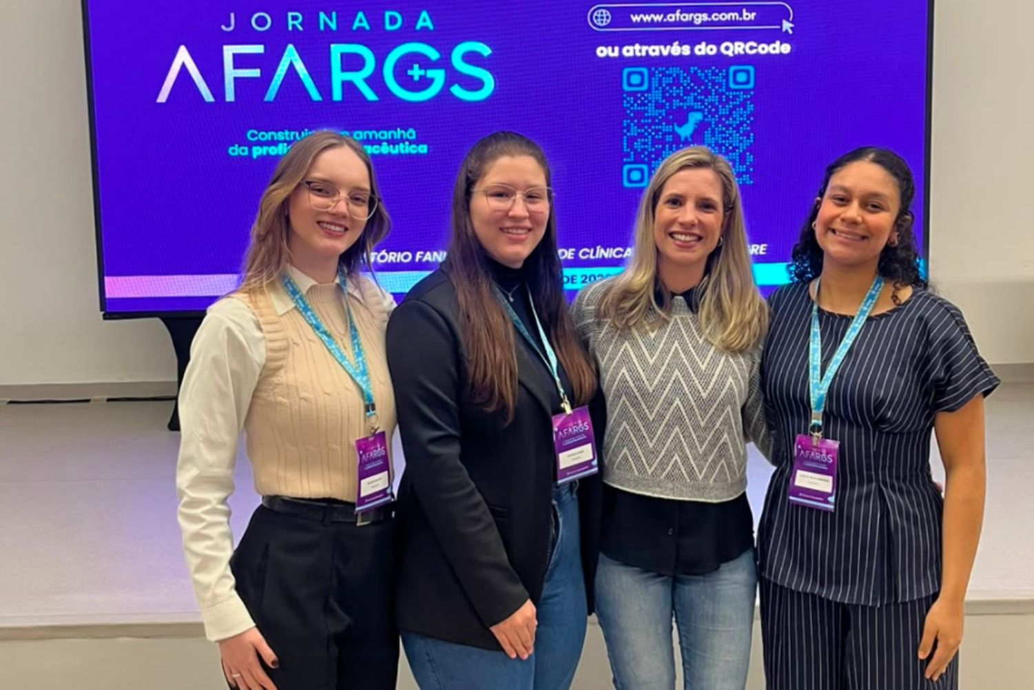Participação de estudantes na Jornada Afargs amplia conhecimentos sobre o futuro da profissão farmacêutica