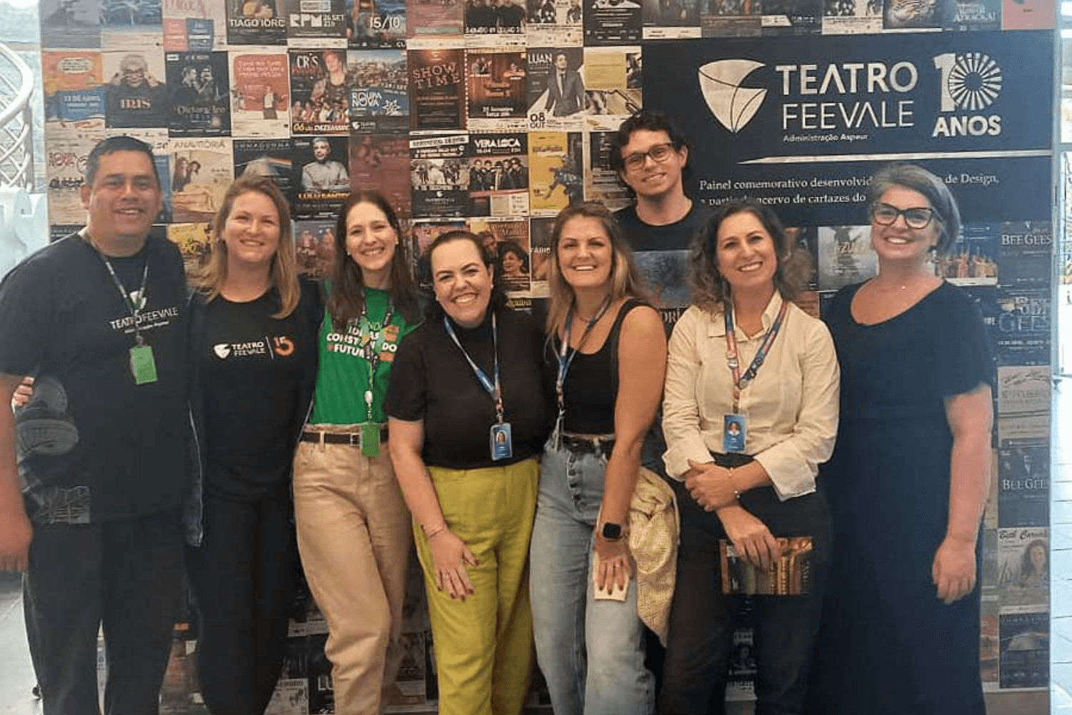 Equipe do Teatro Univates conhece a estrutura do Teatro Feevale