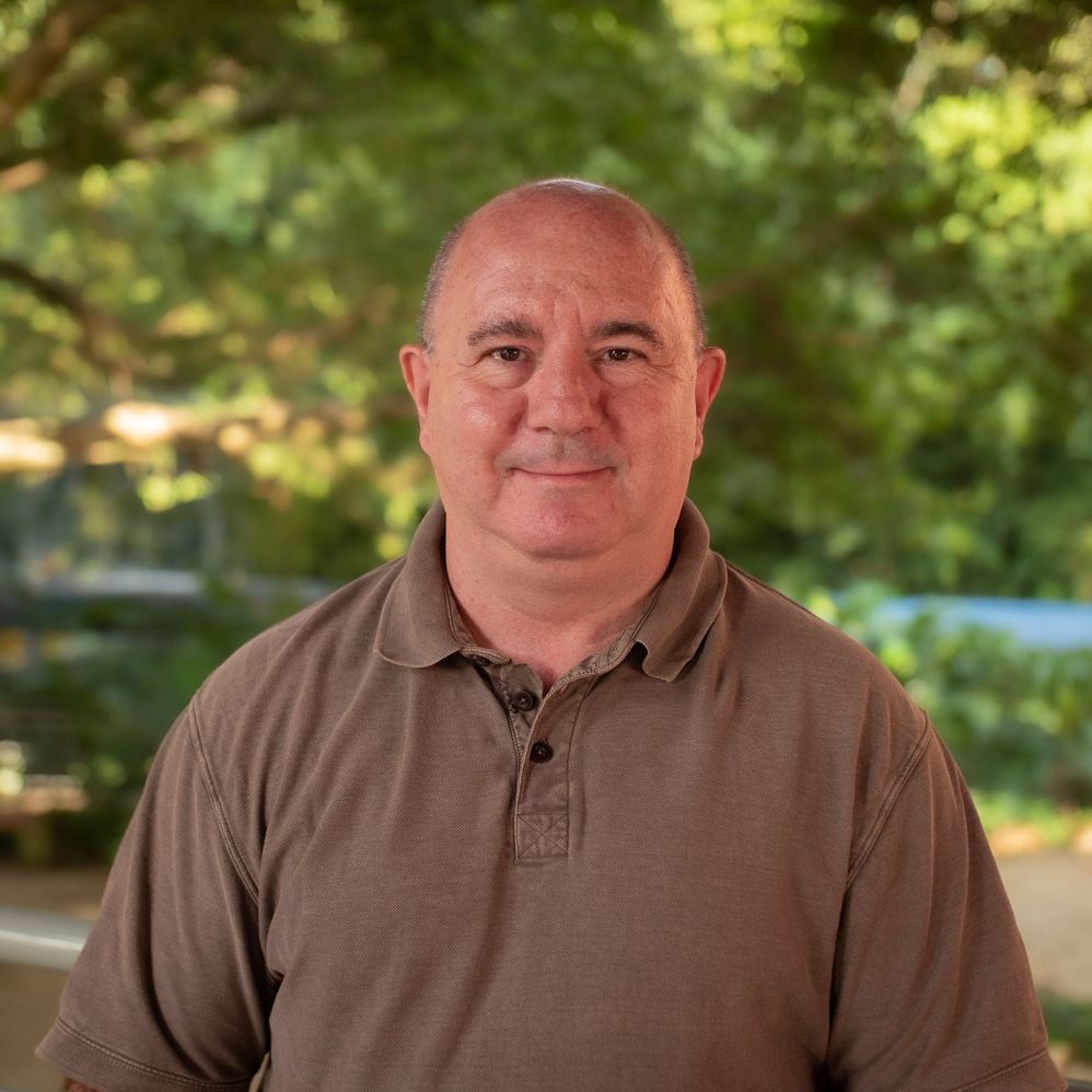 Professor Edmilson Milan