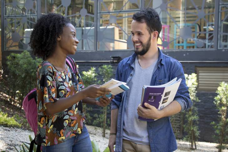 Faculdade presencial ou EAD: qual combina mais comigo? - 01 - Univates Blog