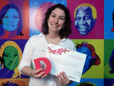 Diplomada tem trabalho de concluso premiado pela APDesign