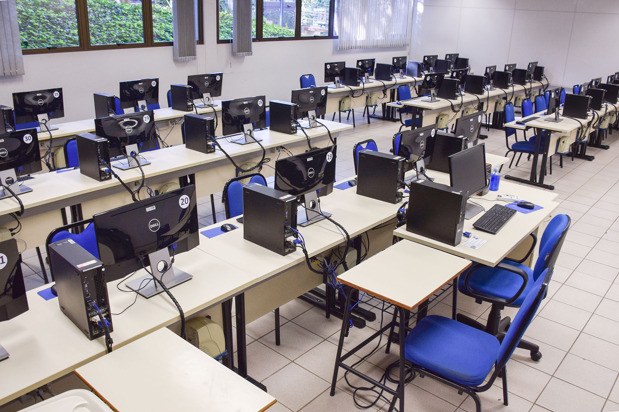 Alugue Laboratório de Informática