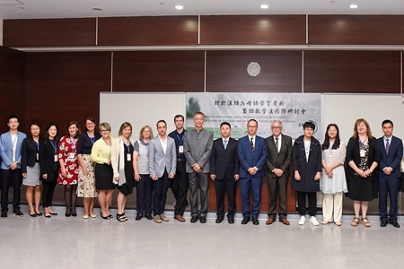 Em Macau, professora de Letras debate ensino de portugus como lngua adicional