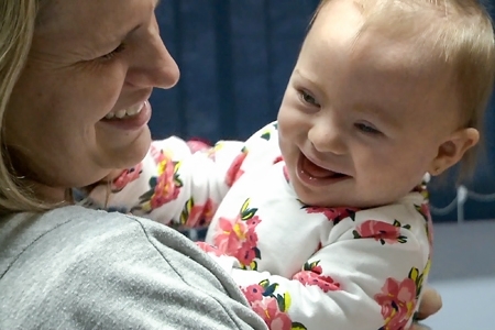 No dia da S�ndrome de Down, curso de Fisioterapia re�ne baixinhos