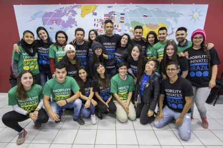 Univates recebe intercambistas de seis países