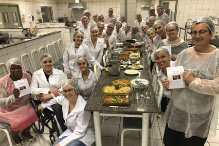 Curso de Nutrição realiza atividade sobre memórias afetivas com idosos