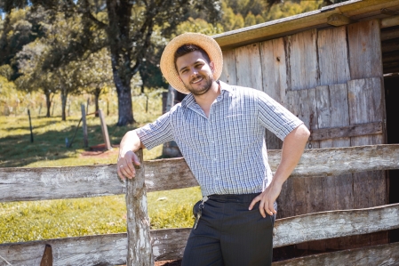 Badin: Ns vamos colonizar o mundo!