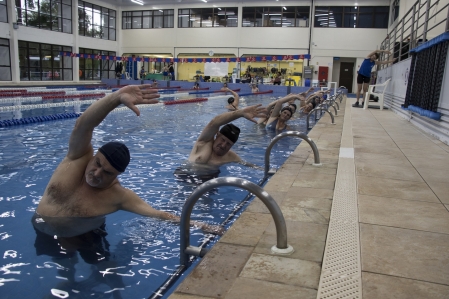 Univates concede 30% de desconto na mensalidade das aulas de hidrogin�stica para pessoas com mais de 50 anos