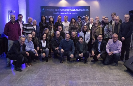 Histrias de 1993 e 1994 so relembradas em encontro para diplomados e professores paraninfos