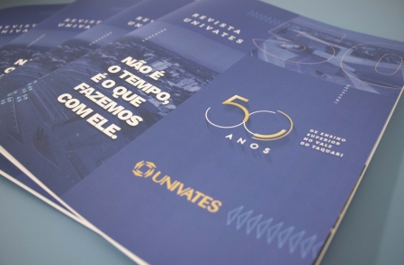 Pginas que contam uma histria: Revista 50 anos est disponvel