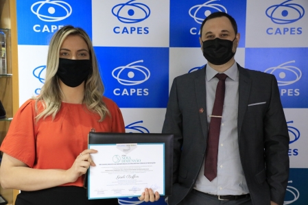 Doutora formada pela Univates recebe prmio da Capes