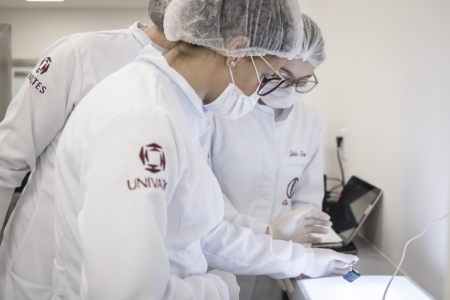 Clnica de Odontologia Ampliada da Univates realiza ao alusiva  preveno ao Cncer de Boca