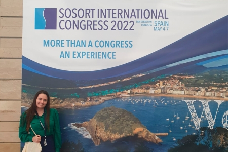 Fisioterapeuta diplomada pela Univates participa de evento sobre escoliose na Espanha