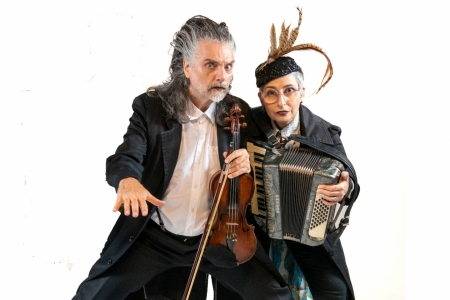 A Sbrnia KontrAtracka em Revista  a nova atrao do Teatro Univates