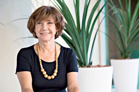 Pea teatral Violetas na janela tem nova data de realizao