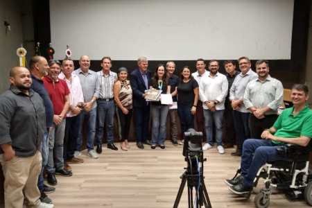 Centro de Memória, Documentação e Pesquisa da Univates entrega digitalização de parte do acervo histórico da Câmara de Vereadores de Lajeado