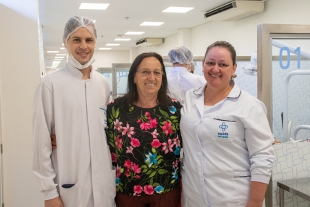 Sade Univates entrega primeira prtese dentria completa confeccionada no laboratrio da Instituio