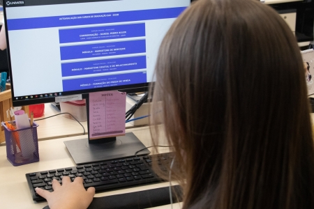 Entenda os prazos para respostas e publicao de resultados das atividades dos cursos de graduao a distncia