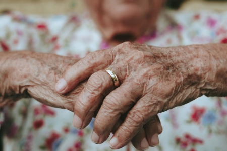 Estudo avalia cognio e independncia de idosos institucionalizados durante a pandemia