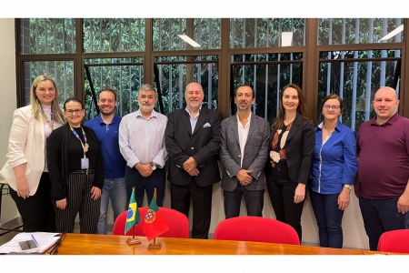 Representantes do Instituto Superior Politcnico Gaya visitam a Univates