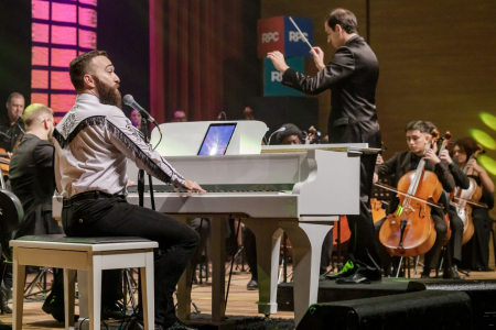 Tributo a Creedence Clearwater Revival: tenor Etcheverry Santi Rebelatto e outros msicos gachos subiro ao palco do Teatro Univates para homenagear banda norte-americana