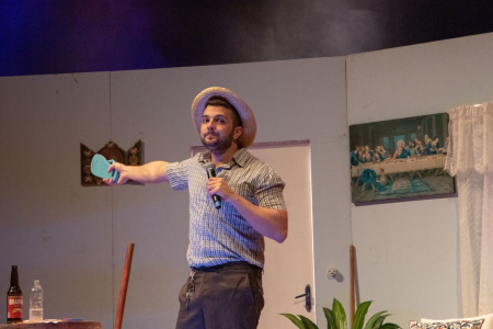 Badin, O Colono, retorna ao Teatro Univates em outubro para apresentar show de stand-up inspirado na prpria me