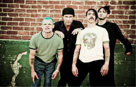 Red Hot Chili Peppers deve anunciar novo álbum a qualquer momento