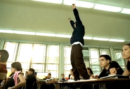 12 clipes em sala de aula para celebrar o Dia do Estudante