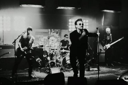 U2 divulga nova msica, The Blackout, com vdeo de performance ao vivo