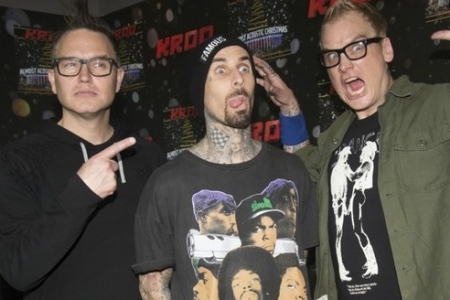Blink-182 recorre  sua melhor poca em novo single