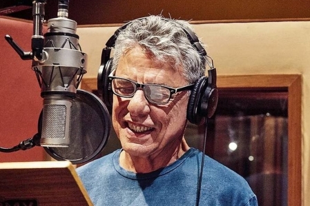 Chico Buarque encara 'Voo cego' em disco com letras inditas de Aldir Blanc