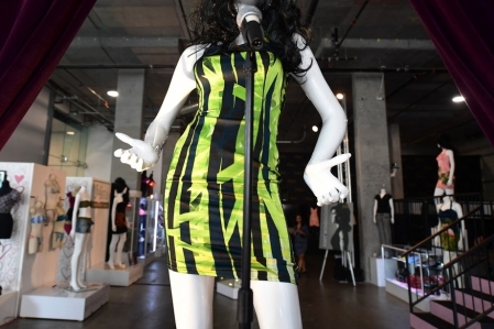 Vestido usado por Amy Winehouse em ltima apresentao  leiloado 