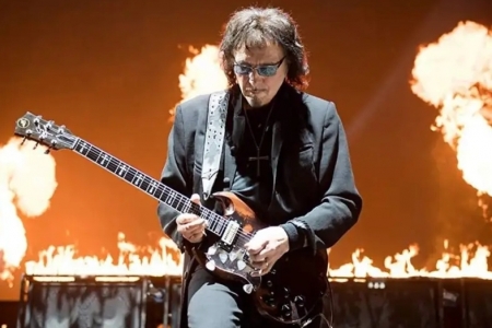 Black Sabbath: Tony Iommi tem quatrocentos ou quinhentos riffs no usados