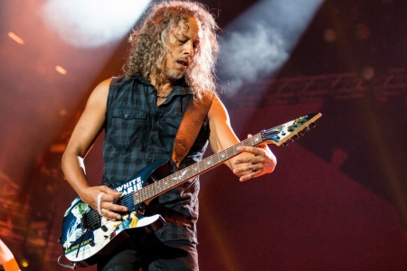 Aos 59 anos, Kirk Hammett estreia carreira solo com o single