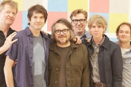 Wilco abraa o country em novo lbum e libera 1 single