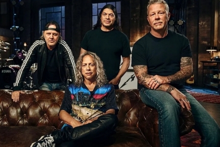 Produtor est at o pescoo com materiais da banda, diz Kirk Hammett