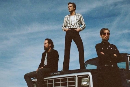 The Killers disponibilizou oficialmente o seu novo single “boy”