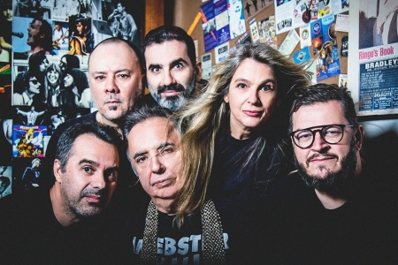 Os Mutantes: Lenda da música brasileira realiza apresentação em Curitiba