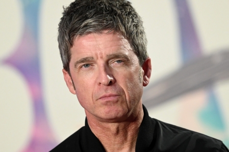 Noel Gallagher reage ao disco falso do Oasis feito com IA